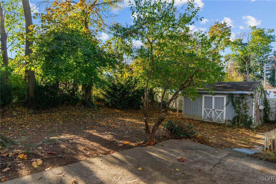 2515 Nottingham Road Bethlehem, PA 18017 - Photo 11 of 43 Gallery Image 11