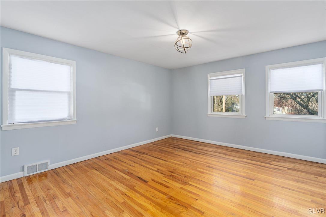 2515 Nottingham Road Bethlehem, PA 18017 - Photo 28 of 43 Gallery Image 28