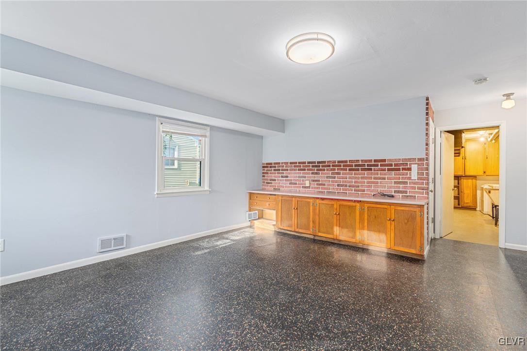 2515 Nottingham Road Bethlehem, PA 18017 - Photo 36 of 43 Gallery Image 36
