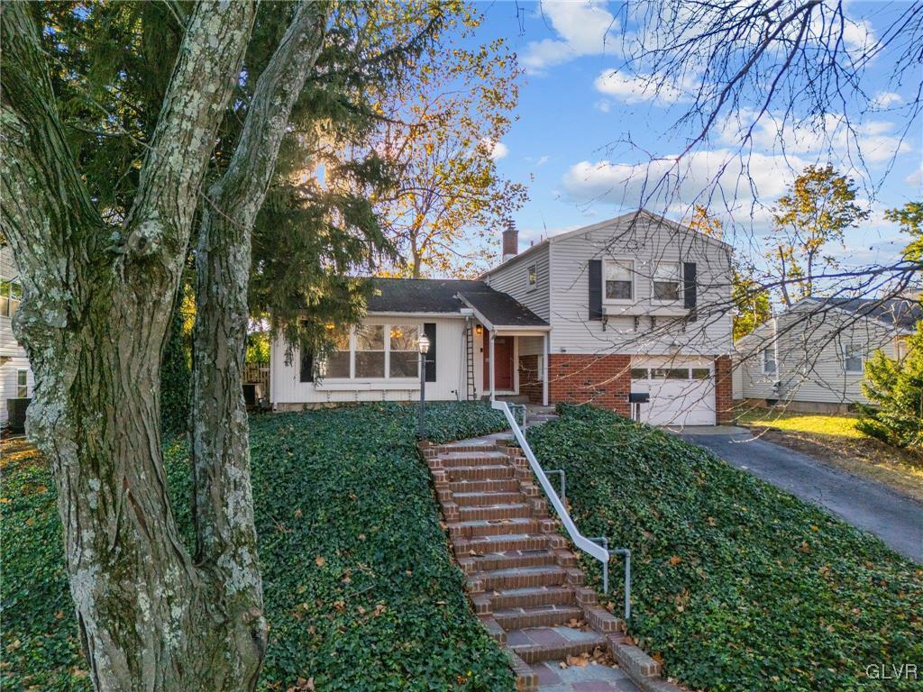 2515 Nottingham Road Bethlehem, PA 18017 - Photo 5 of 43 Gallery Image 5