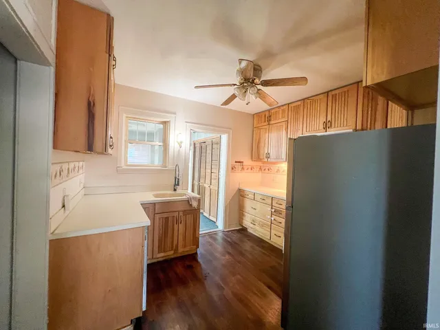 $179,900 | 1321 East Jackson Boulevard, Elkhart, IN 46516