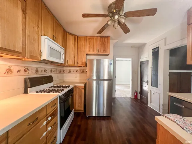 $179,900 | 1321 East Jackson Boulevard, Elkhart, IN 46516