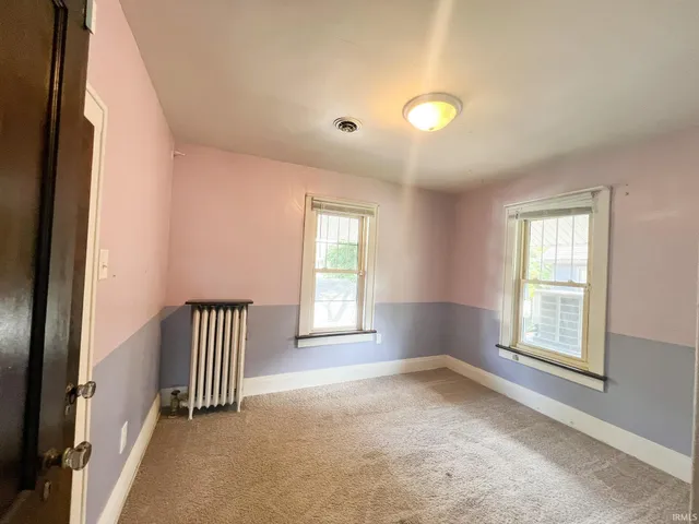 $179,900 | 1321 East Jackson Boulevard, Elkhart, IN 46516