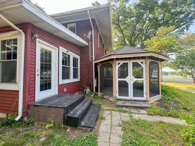 $179,900 | 1321 East Jackson Boulevard, Elkhart, IN 46516