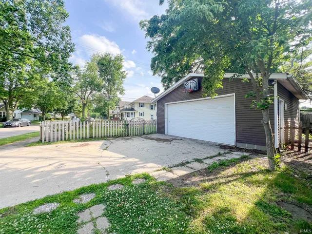 $179,900 | 1321 East Jackson Boulevard, Elkhart, IN 46516