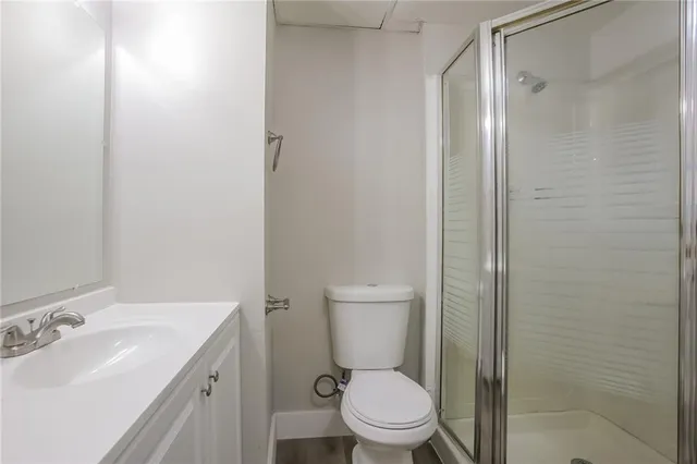 $1,640 | 1416 East Pacific Avenue, Independence, MO 64050