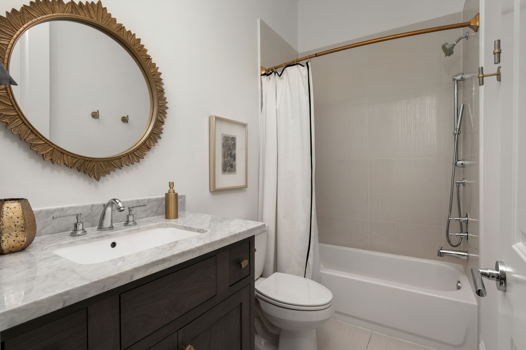 6014 Inwood Drive Houston, TX 77057 - Photo 23 of 33 a bathroom with a sink toilet and shower
