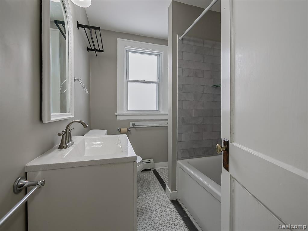 2825 Queen Street Dearborn, MI 48124 - Photo 19 of 27