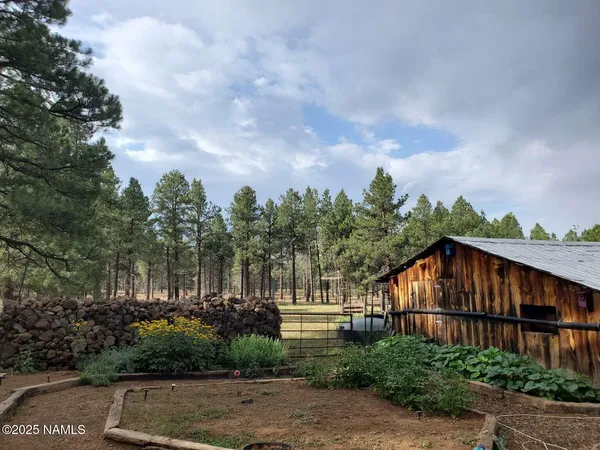 $1,725,000 | 995 North Transwestern Pump Road, Bellemont, AZ 86015