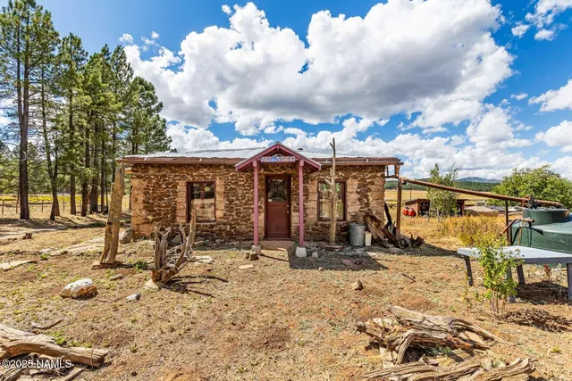 $1,775,000 | 995 North Transwestern Pump Road, Bellemont, AZ 86015