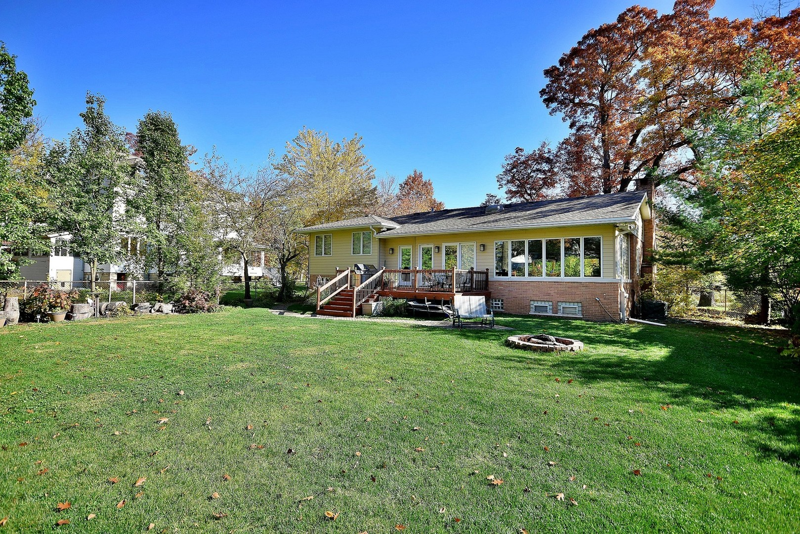 174 Fairbank Road Riverside, IL 60546 - Photo 25 of 31 a view of a house with a yard