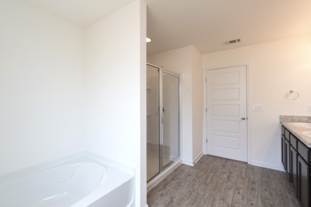 27557 Meade Trail Loxley, AL 36551 - Photo 6 of 8 MASTER BATH
