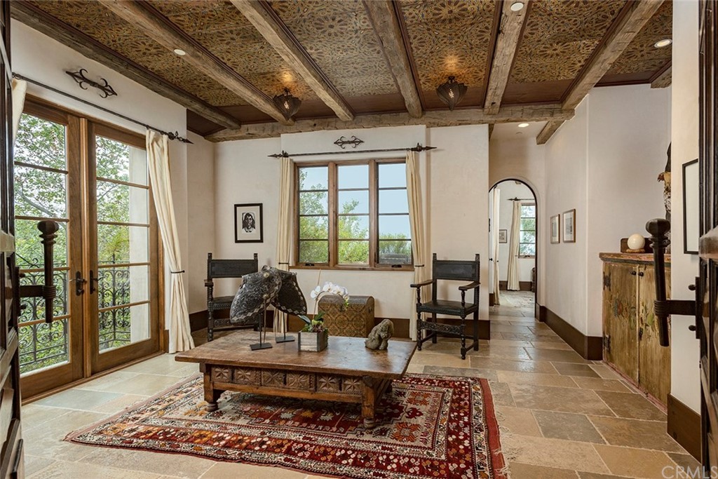82 Golden Eagle Irvine, CA 92603 - Photo 21 of 40 a living room with furniture