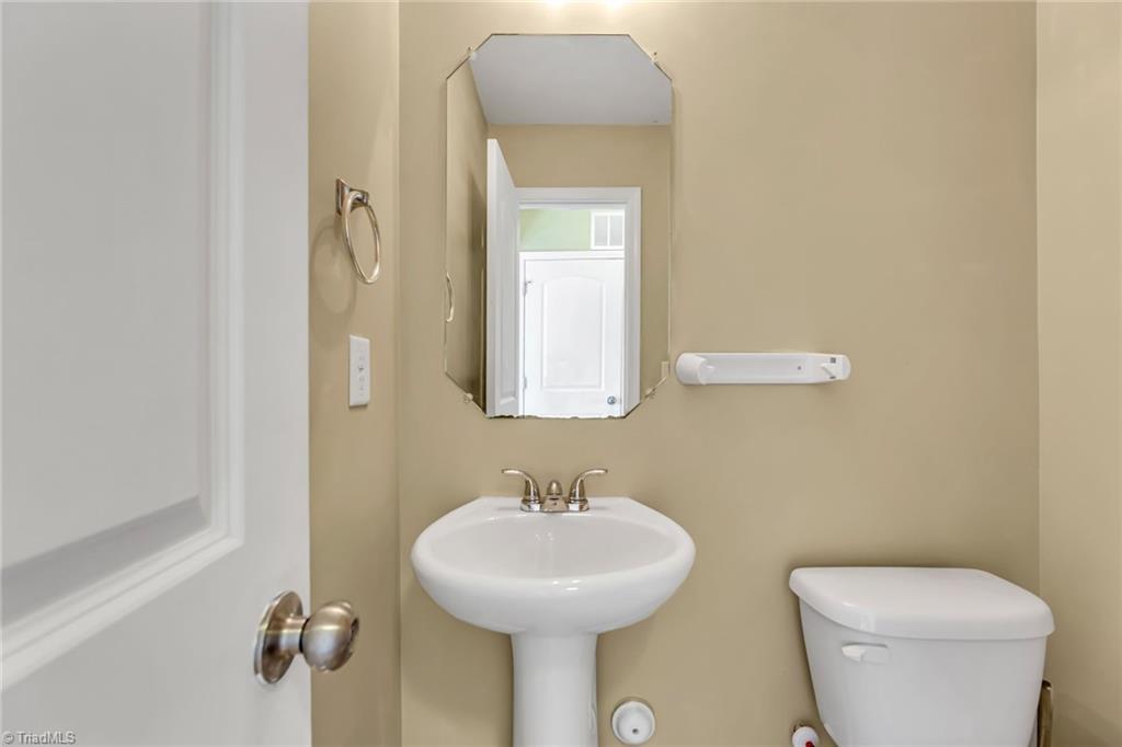 485 Ridgebrooke Drive High Point, NC 27265 - Photo 14 of 34 Gallery Image 14