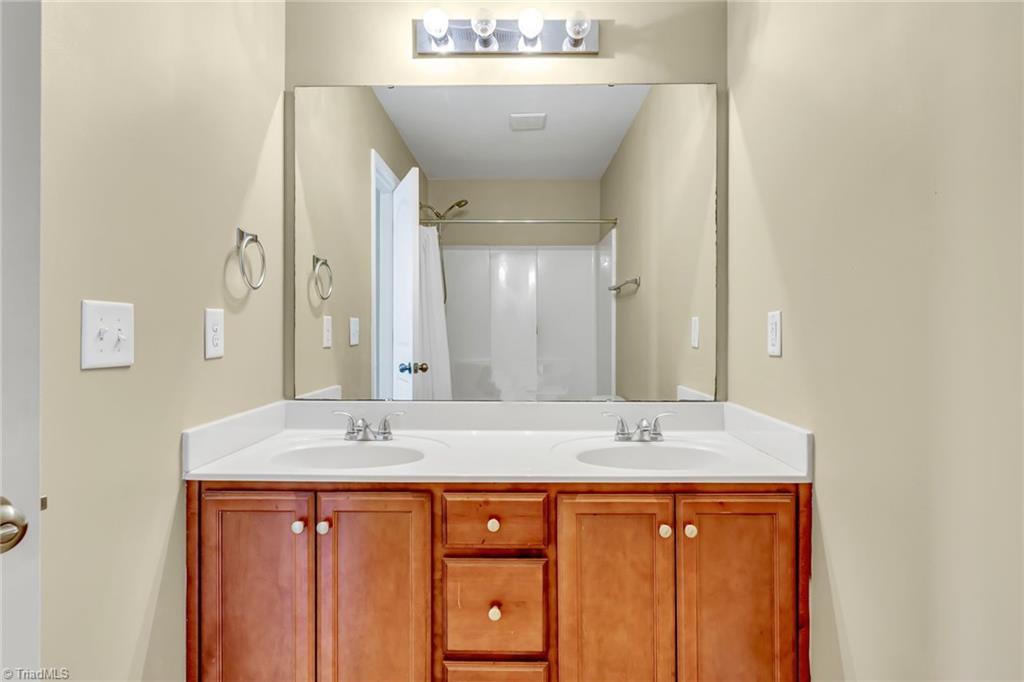 485 Ridgebrooke Drive High Point, NC 27265 - Photo 26 of 34 Gallery Image 26