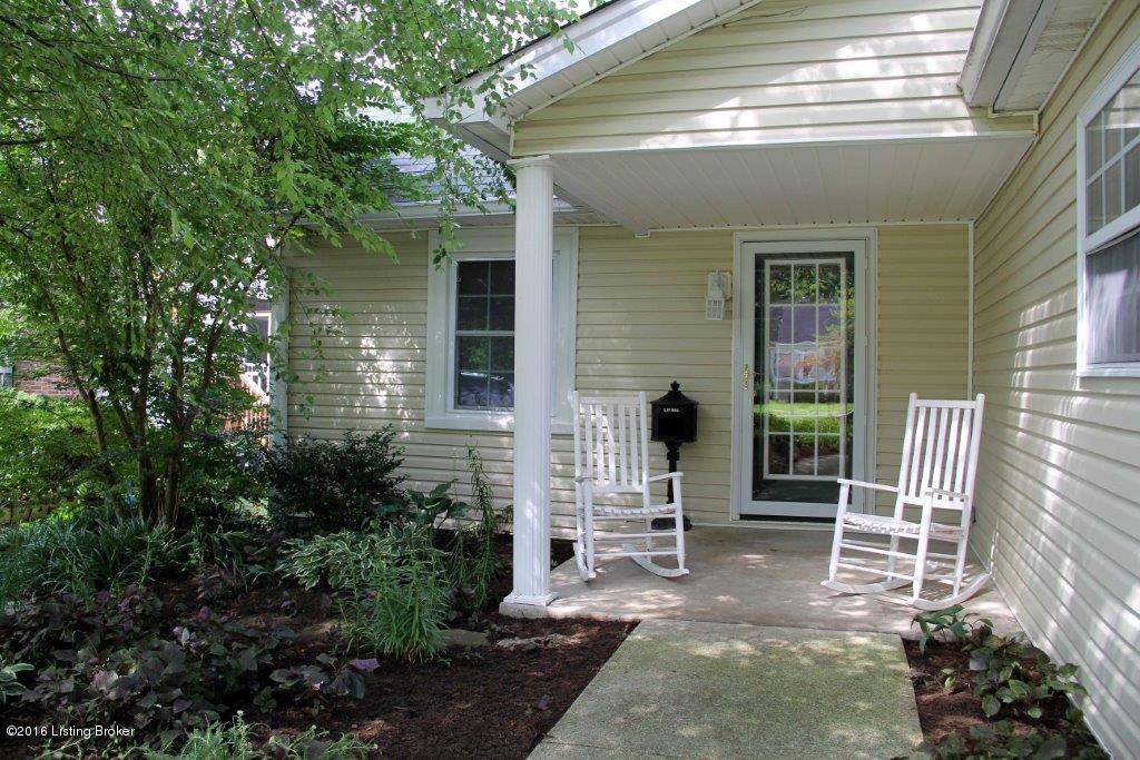 3076 University Road Louisville, KY 40206 - Photo 3 of 43 03 Front Porch