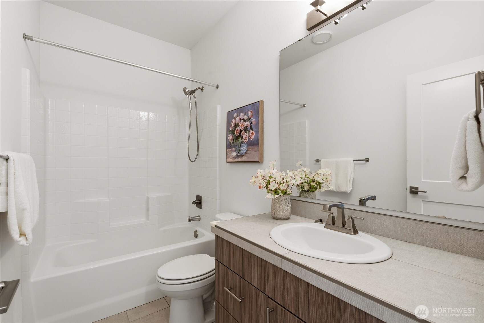 15865 Northeast 14th Road Bellevue, WA 98008 - Photo 13 of 26