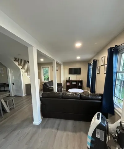 $737,900 | 844 Boston Neck Road, Narragansett, RI 02882