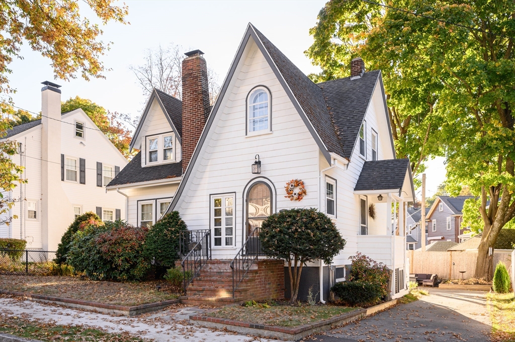 15 Brae Road Quincy, MA 02169 - Photo 1 of 36 Gallery Image 1