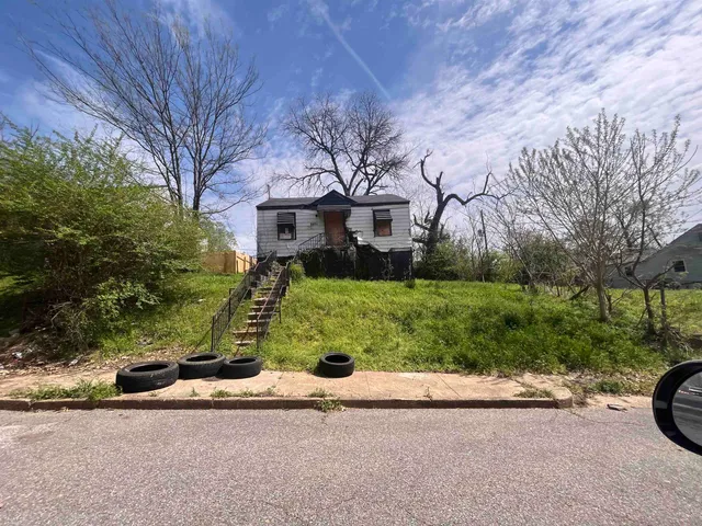 $15,000 | 2076 Farrington Street, Memphis, TN 38109