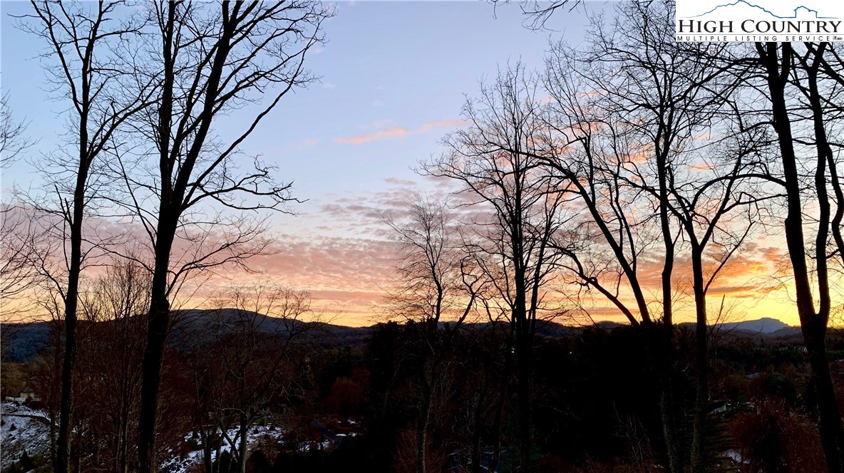 247 Hunting Road Boone, NC 28607 - Photo 3 of 31 Gallery Image 3