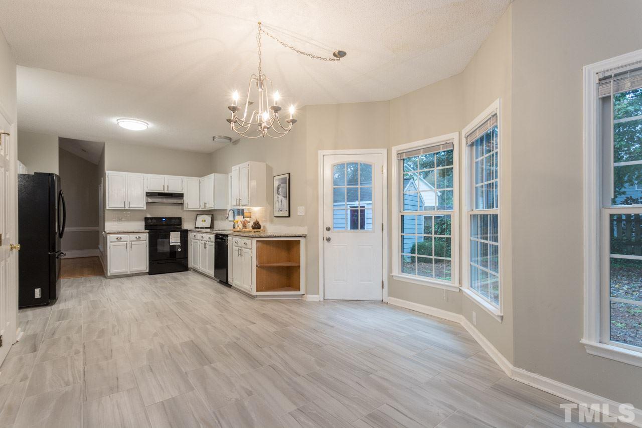 5516 Edgebury Road Raleigh, NC 27613 - Photo 11 of 25