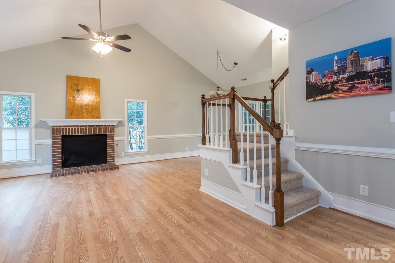 5516 Edgebury Road Raleigh, NC 27613 - Photo 4 of 25