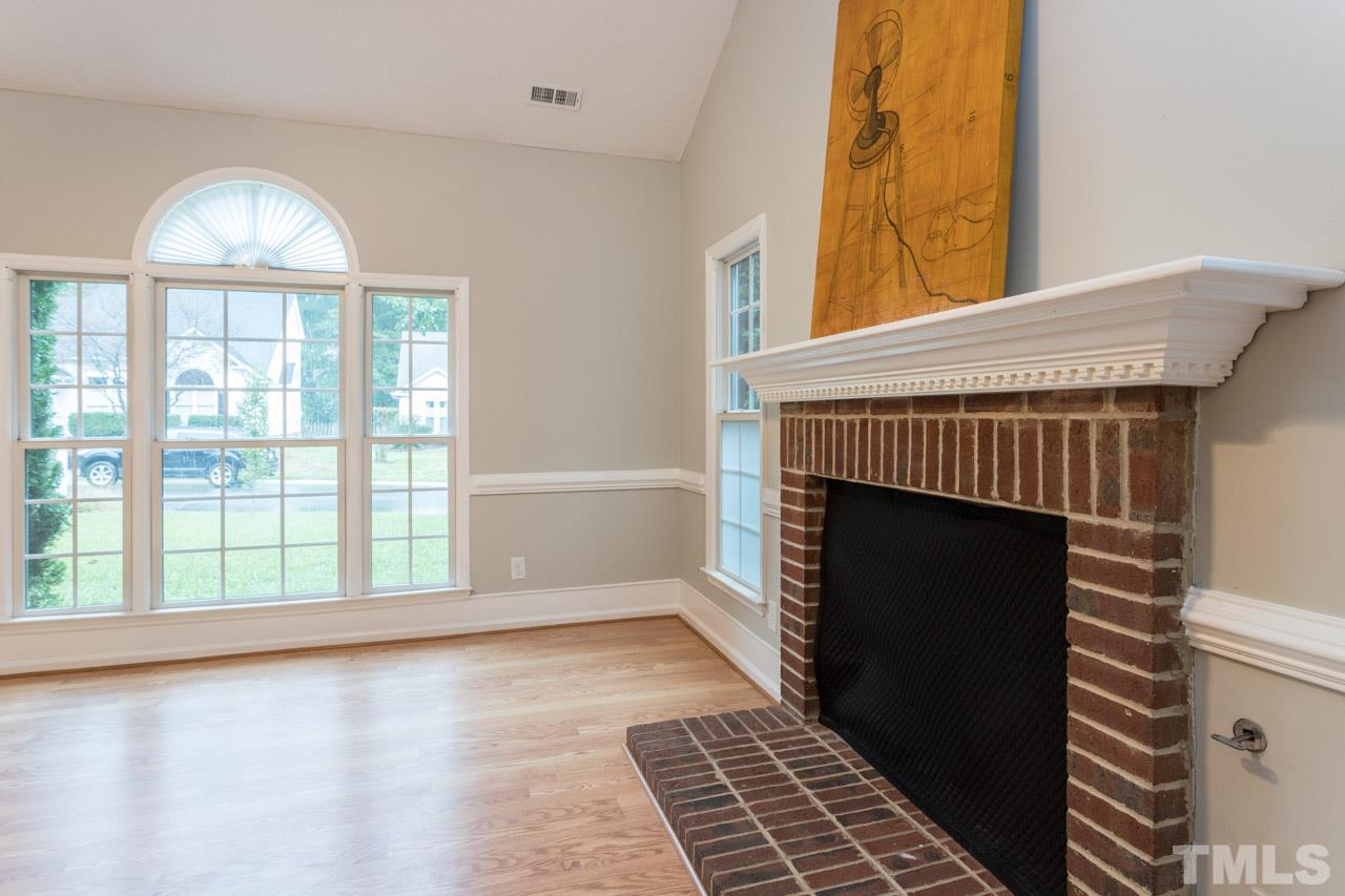 5516 Edgebury Road Raleigh, NC 27613 - Photo 6 of 25