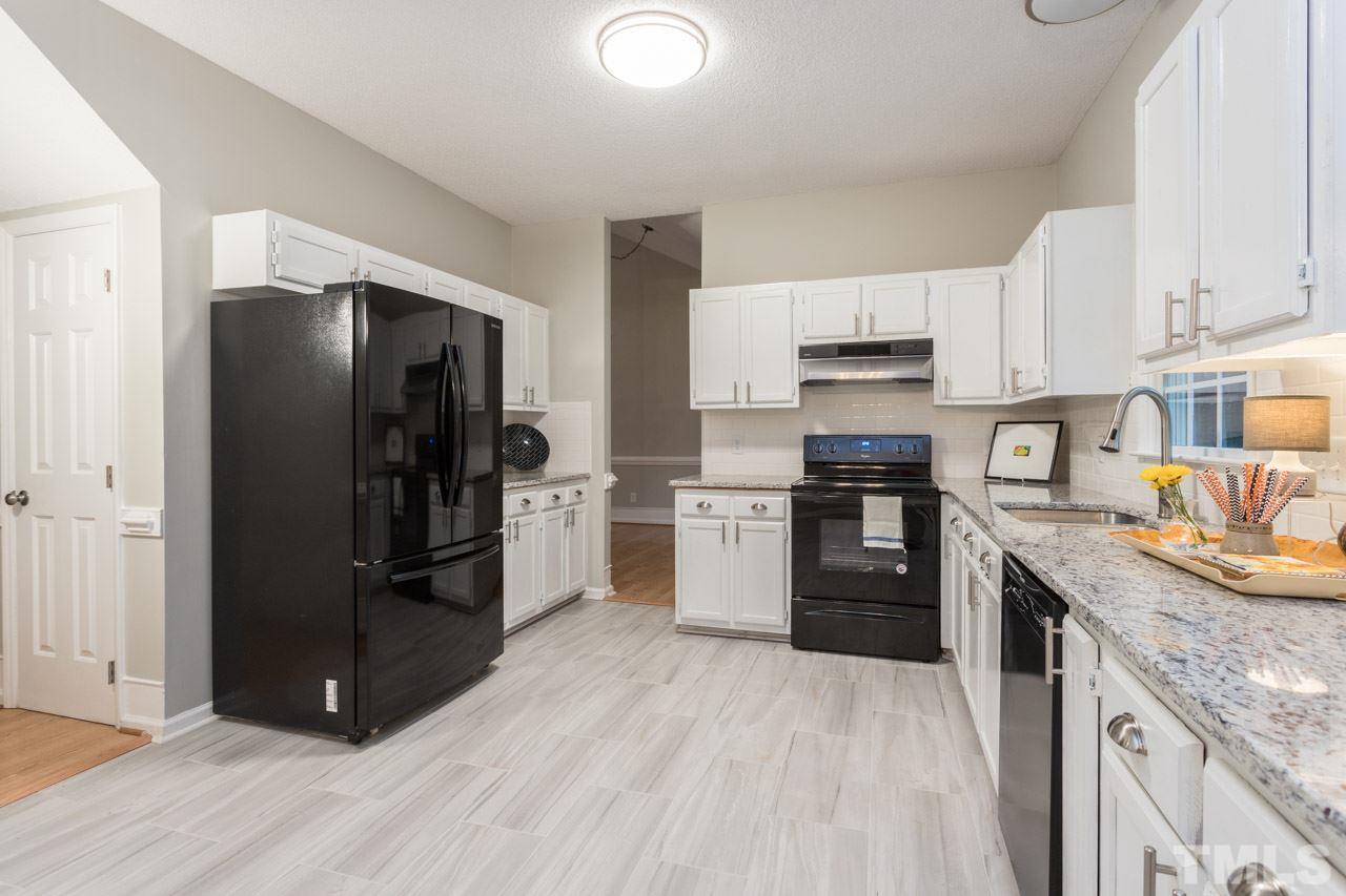5516 Edgebury Road Raleigh, NC 27613 - Photo 8 of 25