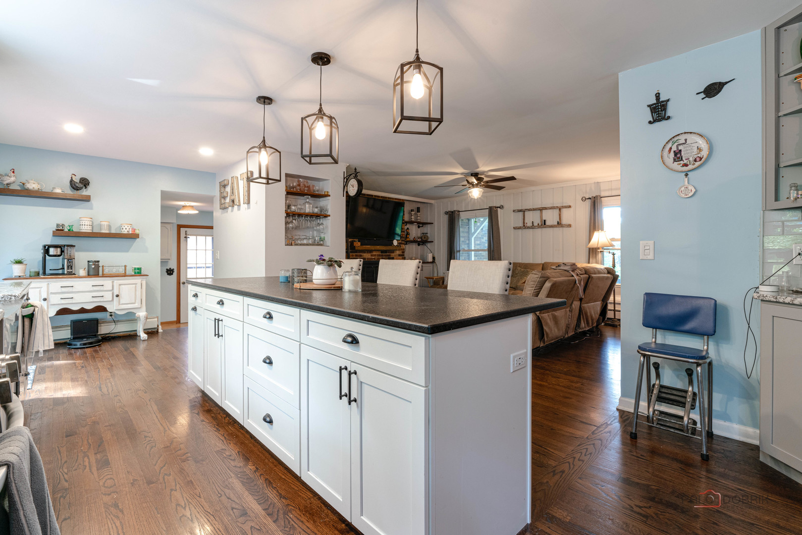 820 Black Partridge Road McHenry, IL 60051 - Photo 7 of 34