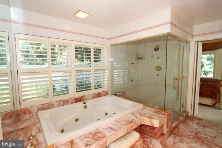 12905 Esworthy Road North Potomac, MD 20878 - Photo 6 of 10 Master Bath