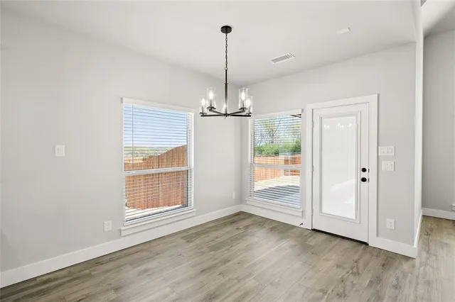 $693,022 | 604 South Hidden Lks Drive, DeSoto, TX 75115