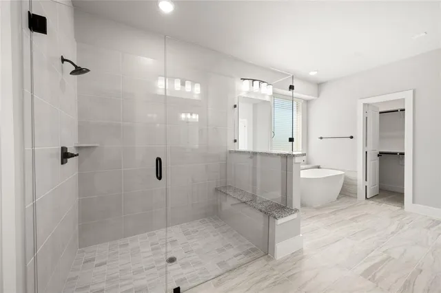 $693,022 | 604 South Hidden Lks Drive, DeSoto, TX 75115