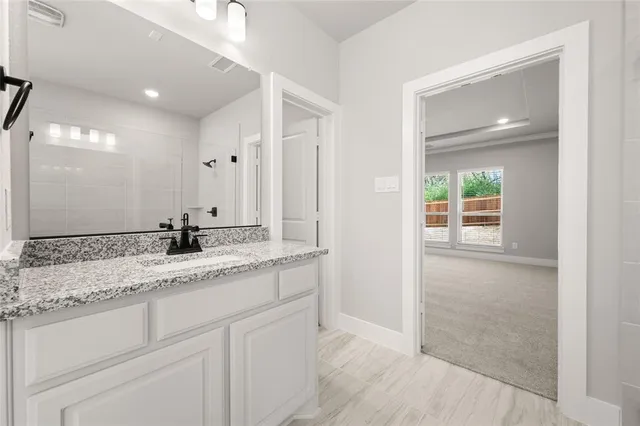 $693,022 | 604 South Hidden Lks Drive, DeSoto, TX 75115