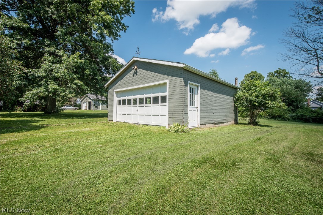 5533 Waterloo Road Atwater, OH 44201 - Photo 24 of 30 2 car garage