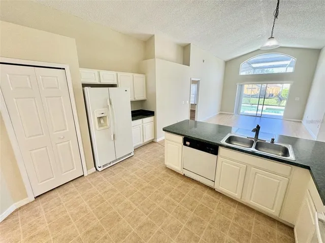 $2,500 | 1317 Casterton Circle, Davenport, FL 33897