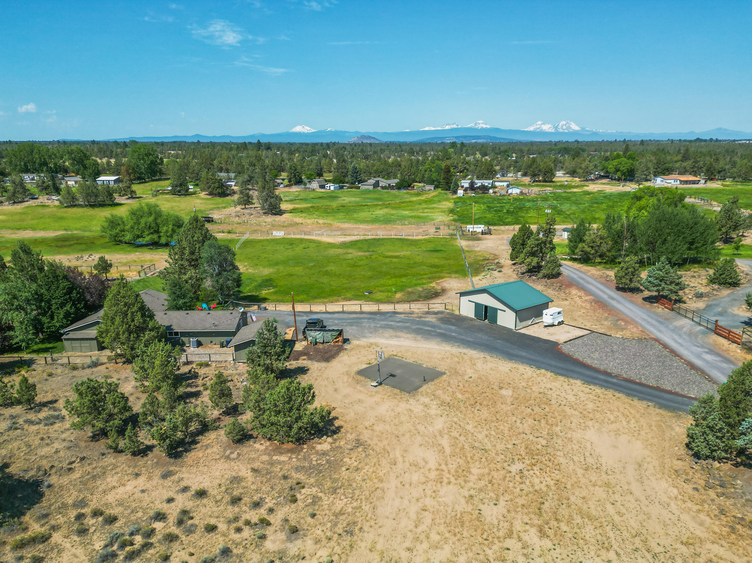 62575 Dixon Loop Bend, OR 97701 - Photo 50 of 56 Dixon Lp-52