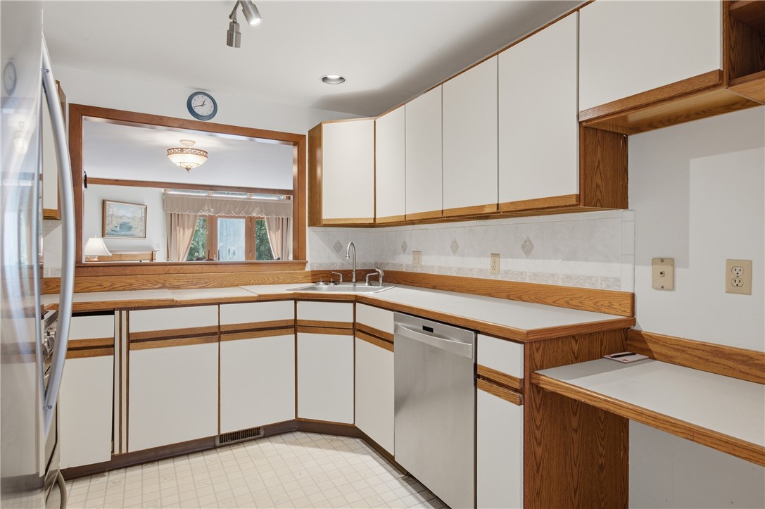 80 Fisher Road, Unit 46 Cumberland, RI 02864 - Photo 12 of 49 Gallery Image 12