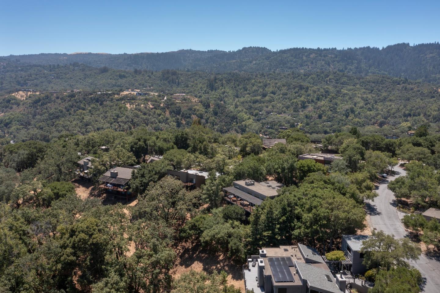 2 Franciscan Ridge Portola Valley, CA 94028 - Photo 36 of 39 Gallery Image 36