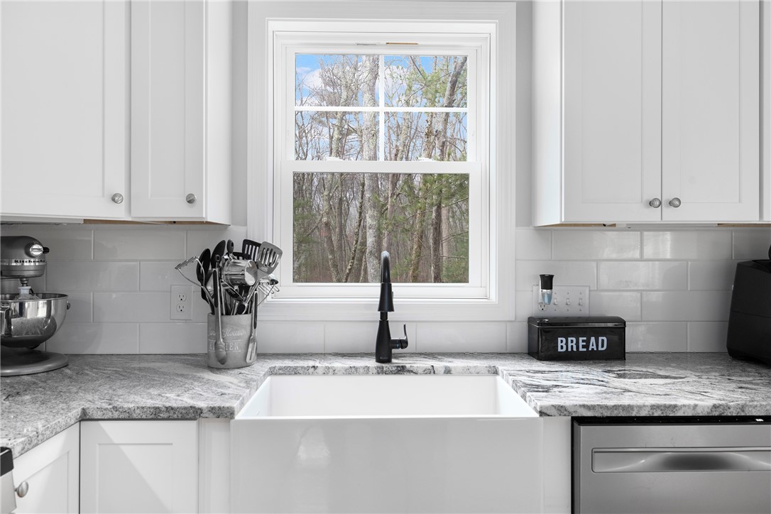 391 Spring Street Hopkinton, RI 02873 - Photo 7 of 30