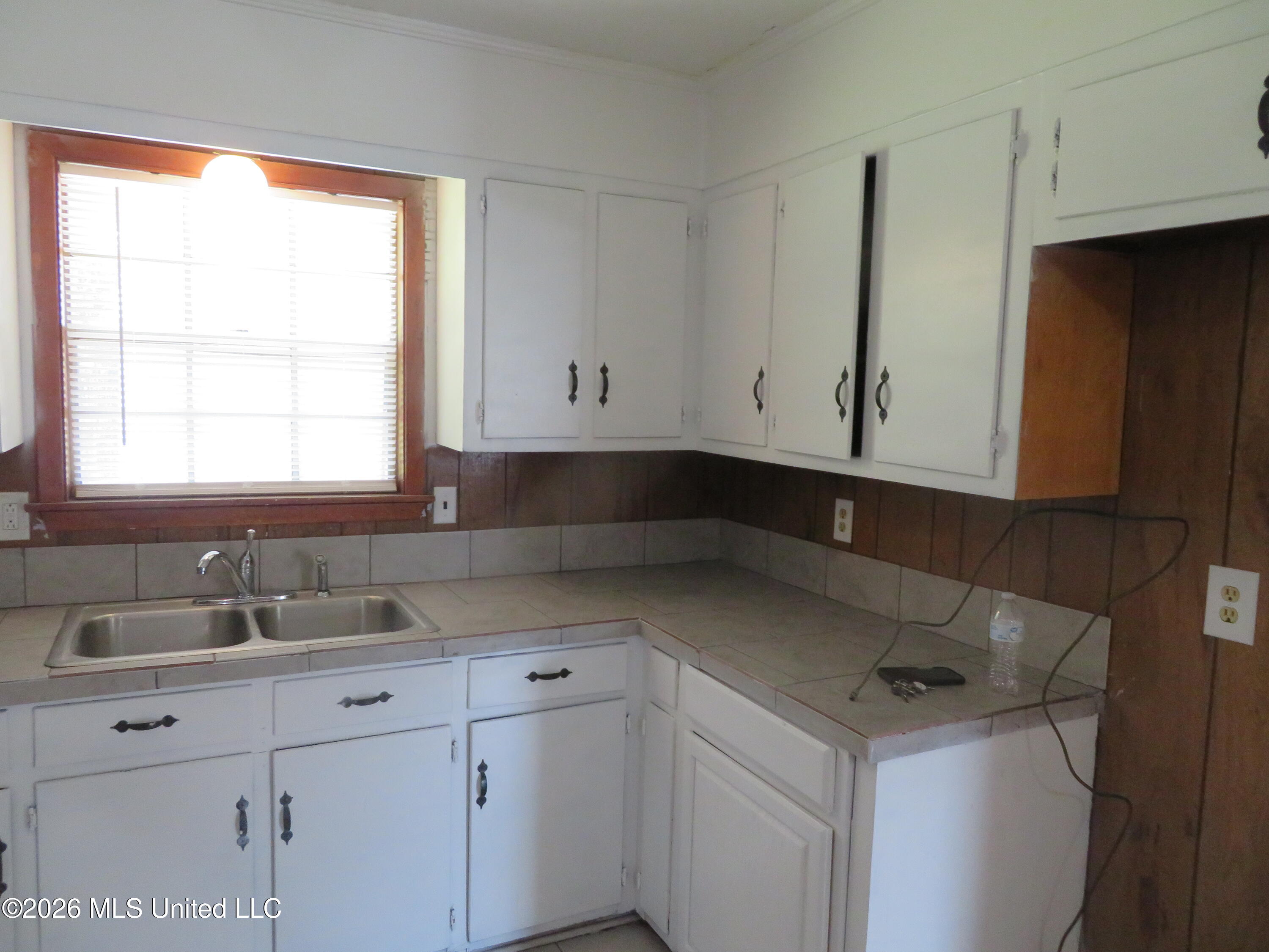 356 Springdale Circle D'Iberville, MS 39540 - Photo 6 of 22 IMG_0950
