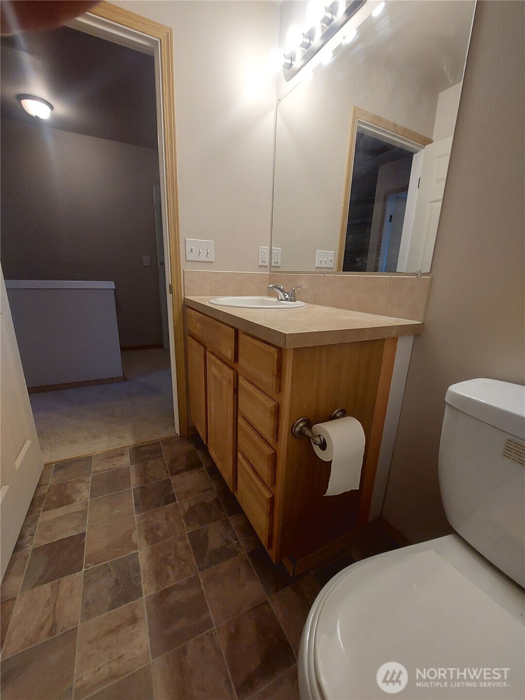 6907 Rainier Drive, Unit 1B Everett, WA 98203 - Photo 16 of 31