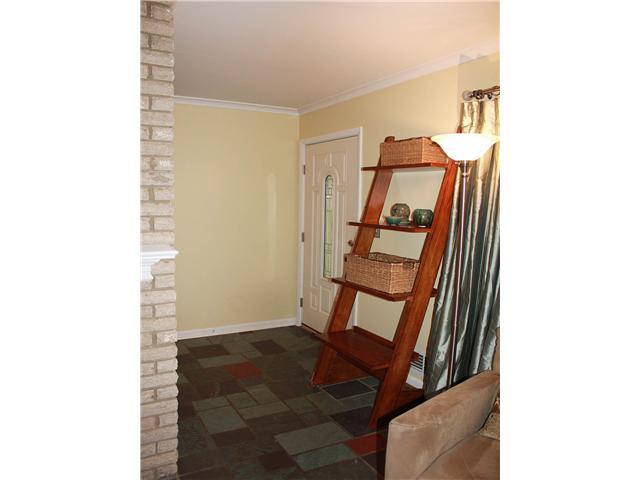 3166 North Star Road Columbus, OH 43221 - Photo 3 of 25