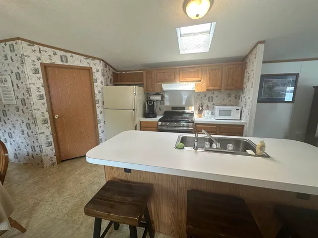 $49,900 | 666 South Bluff Road, Unit 818, South Beloit, IL 61080
