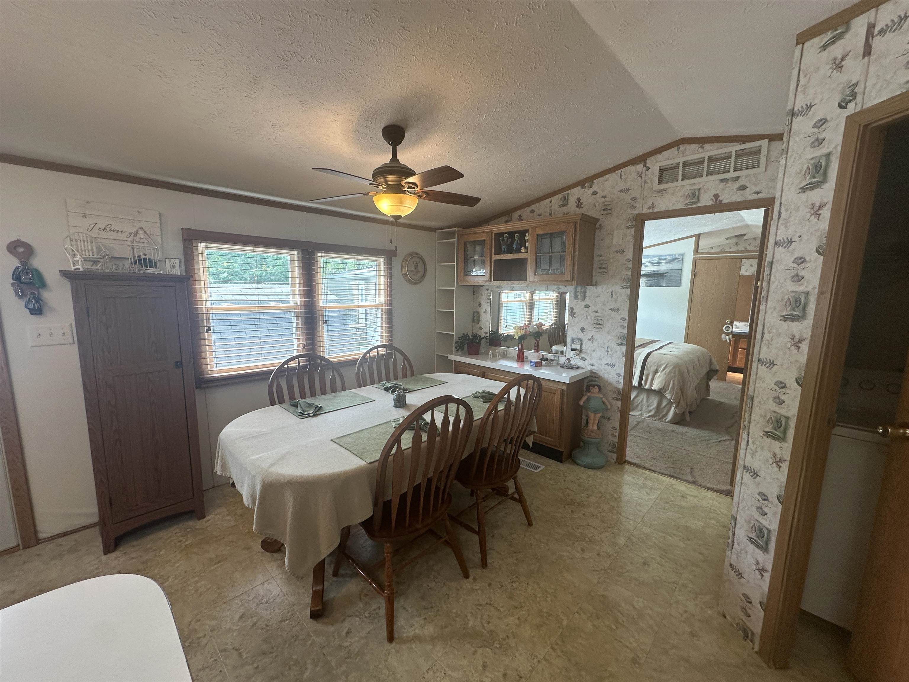 666 South Bluff Road, Unit 818 South Beloit, IL 61080 - Photo 10 of 25