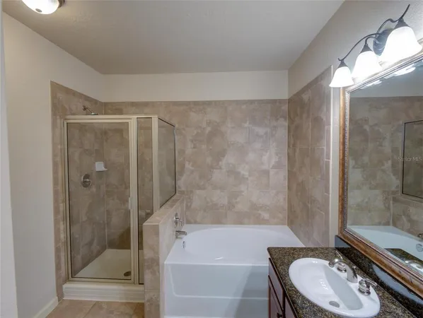 $165,000 | 904 Charo Parkway, Unit 514, Davenport, FL 33897