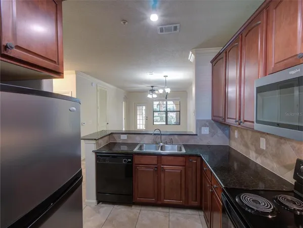 $165,000 | 904 Charo Parkway, Unit 514, Davenport, FL 33897