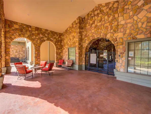 $165,000 | 904 Charo Parkway, Unit 514, Davenport, FL 33897