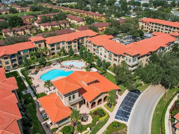 $165,000 | 904 Charo Parkway, Unit 514, Davenport, FL 33897