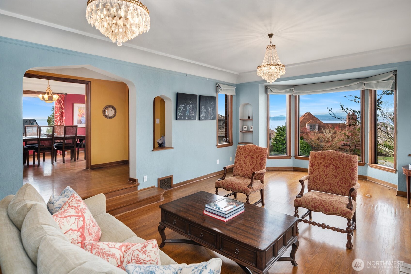 2256 West Viewmont Way West Seattle, WA 98199 - Photo 11 of 40